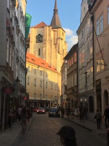 Prague wlaking street 1