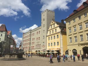 Regensburg walking tour - merchant square 1