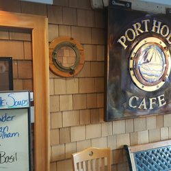 Port Hole Cafe overlooking the Rouge River.